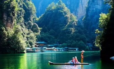 湖南张家界市启动旅游商品进景区暨夏季文旅促消费活动